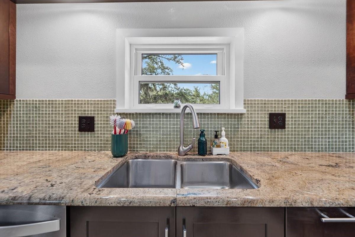 11302 SANDPINE RD — photo 25