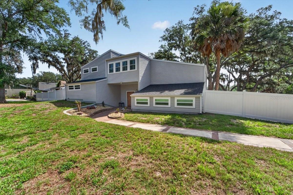 11302 SANDPINE RD — photo 6
