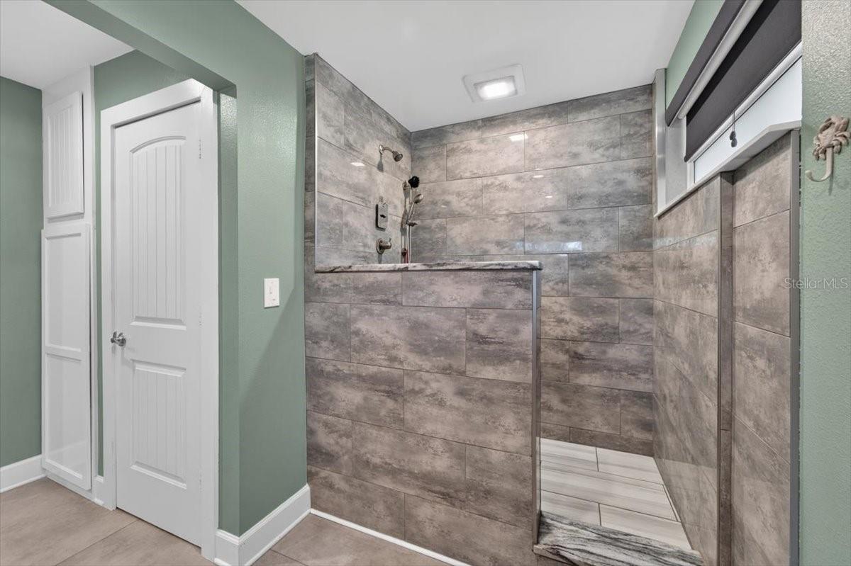 11302 SANDPINE RD — photo 34