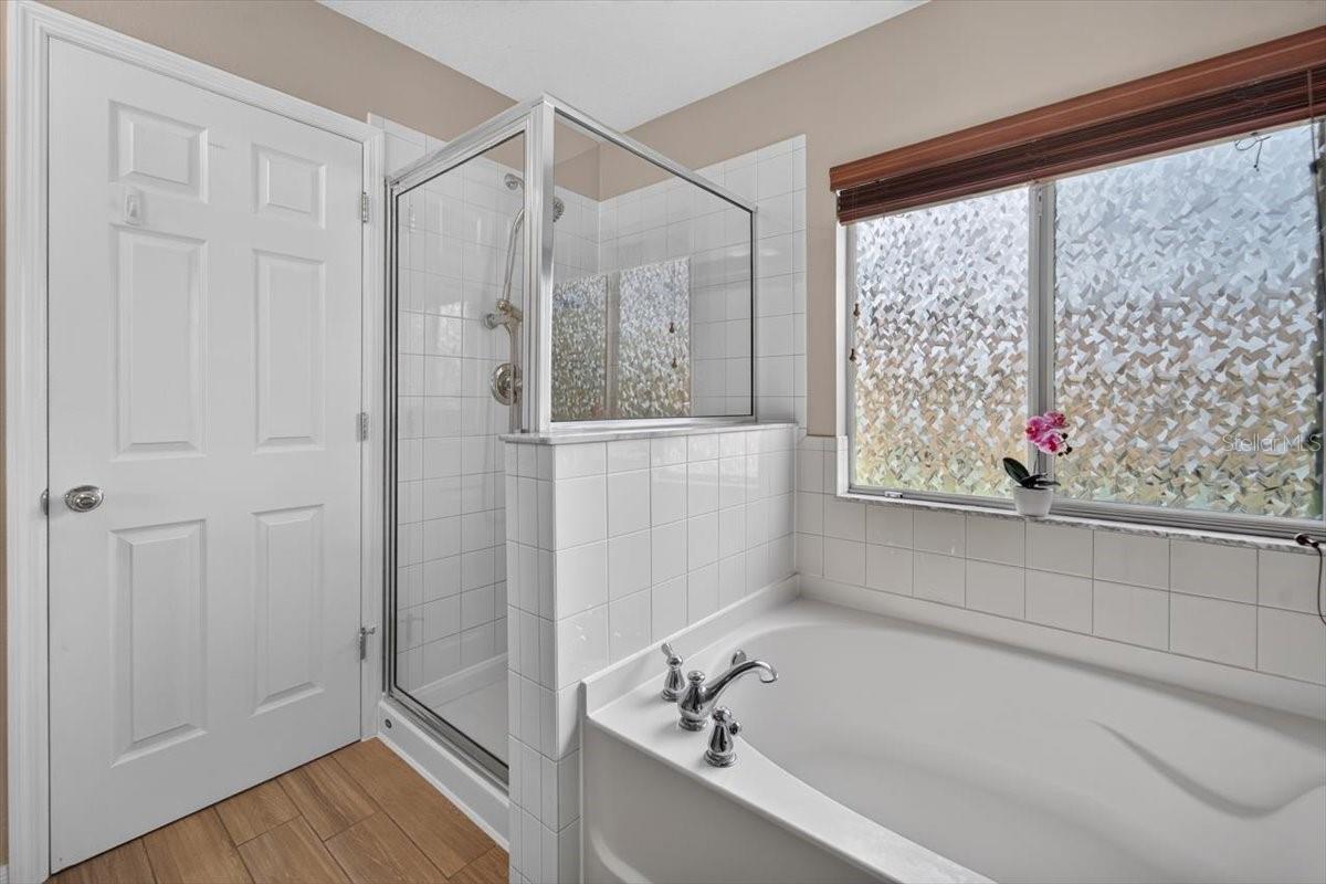 4582 LIMERICK DR — photo 31