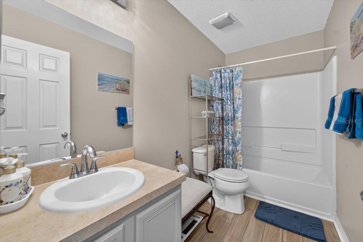 4582 LIMERICK DR — photo 25