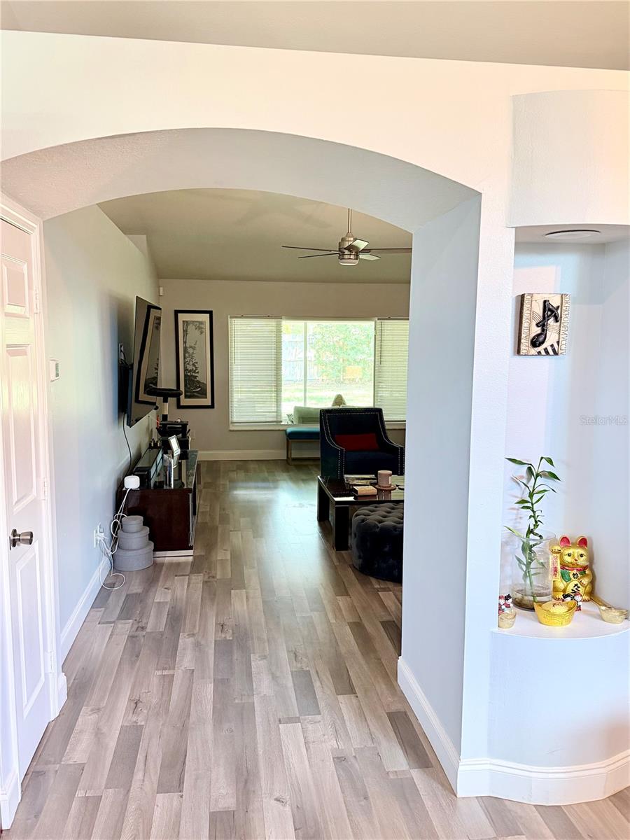 1808 POWDER RIDGE DR — photo 9