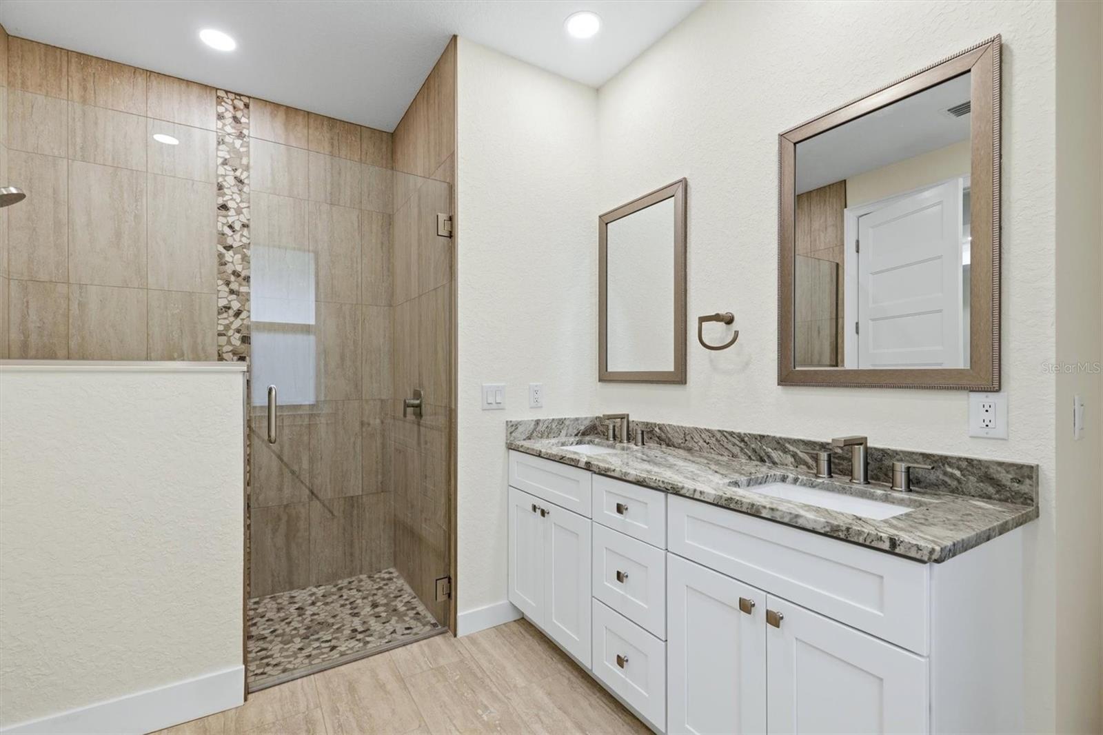 2649 SIMONTON AVE — photo 25