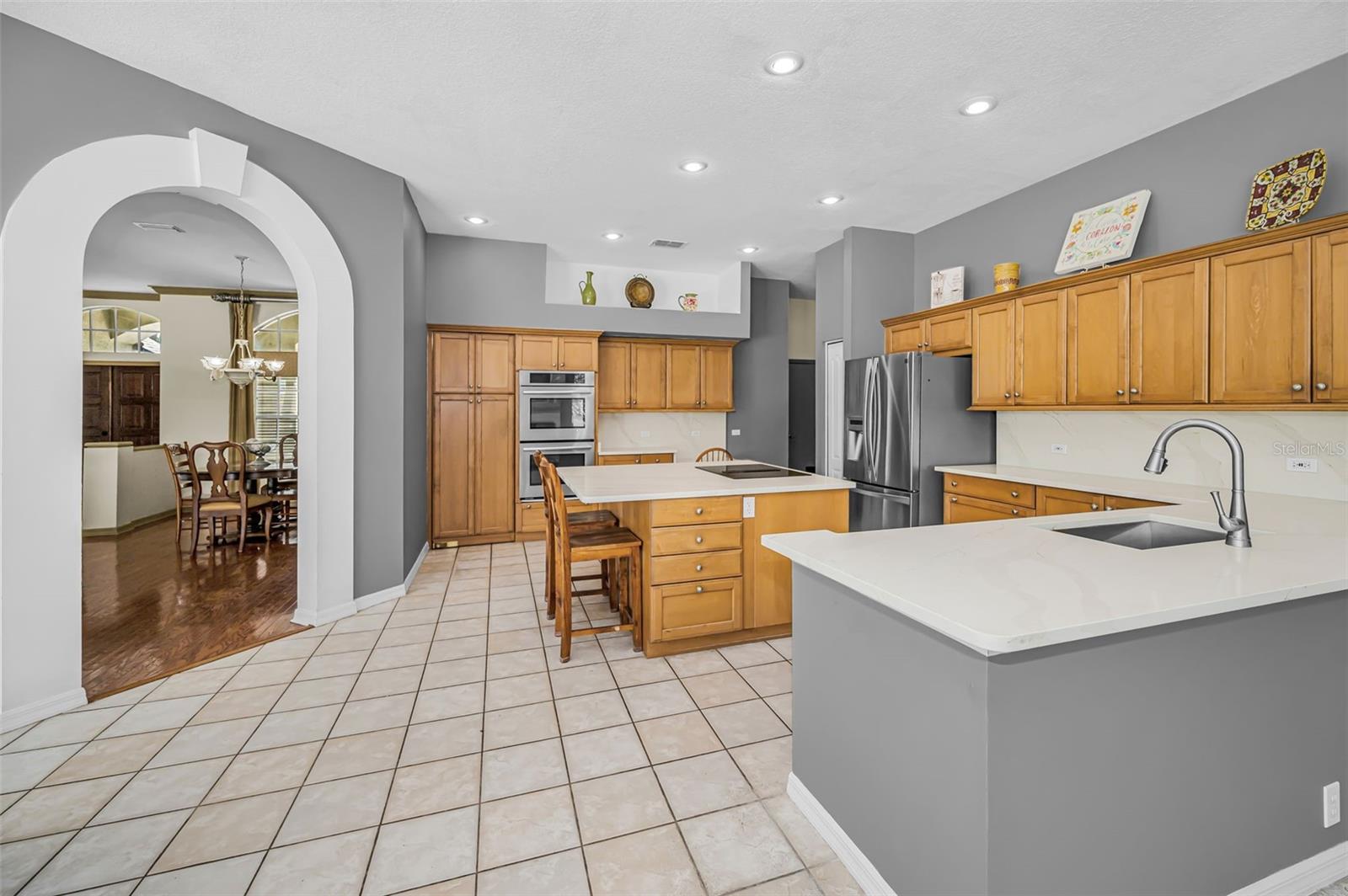 4084 LIGUSTRUM DR — photo 10
