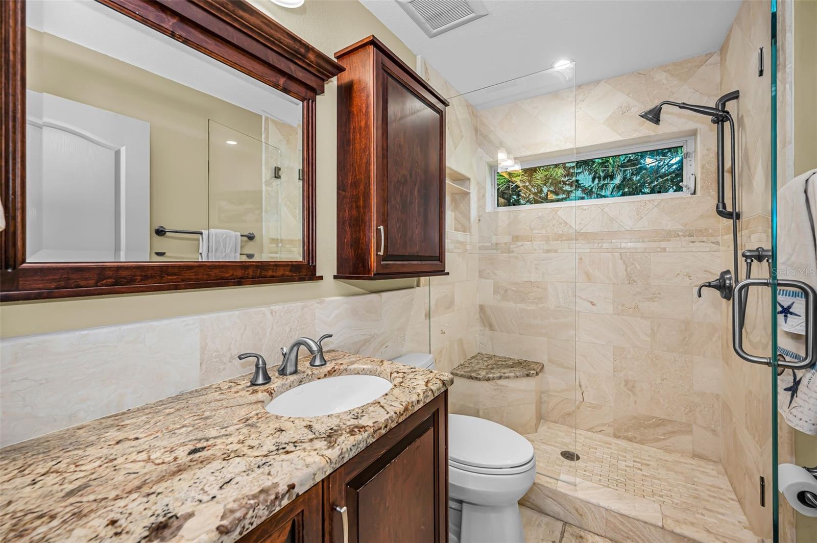 4084 LIGUSTRUM DR — photo 21