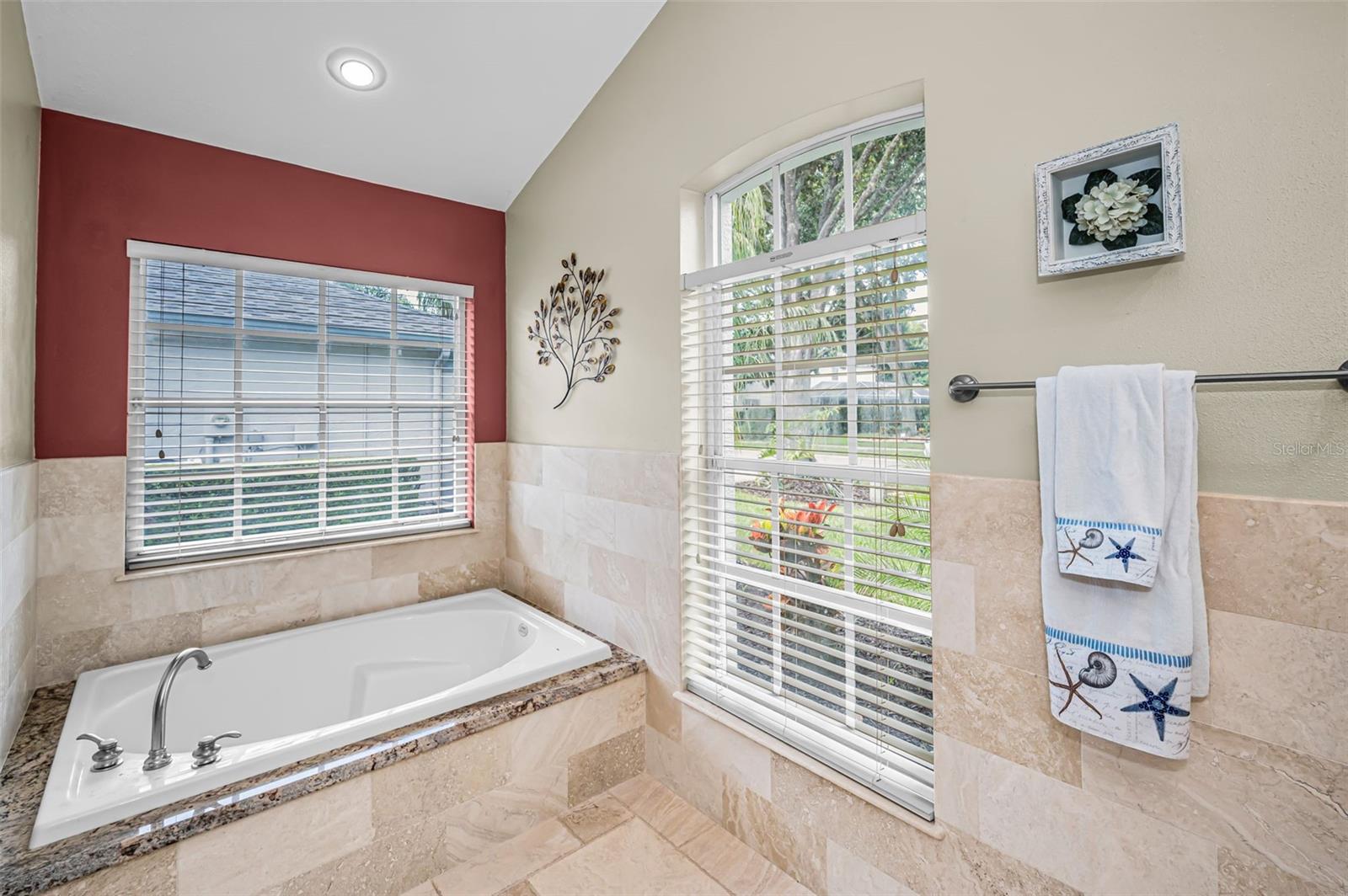 4084 LIGUSTRUM DR — photo 62