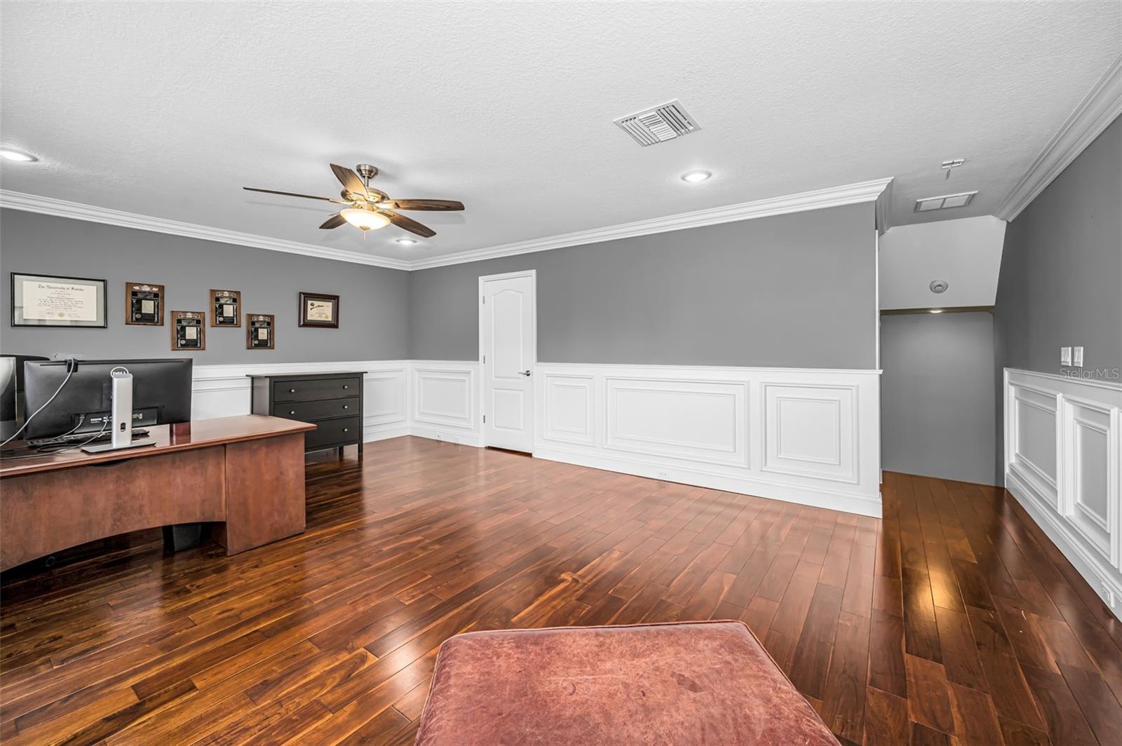 4084 LIGUSTRUM DR — photo 26