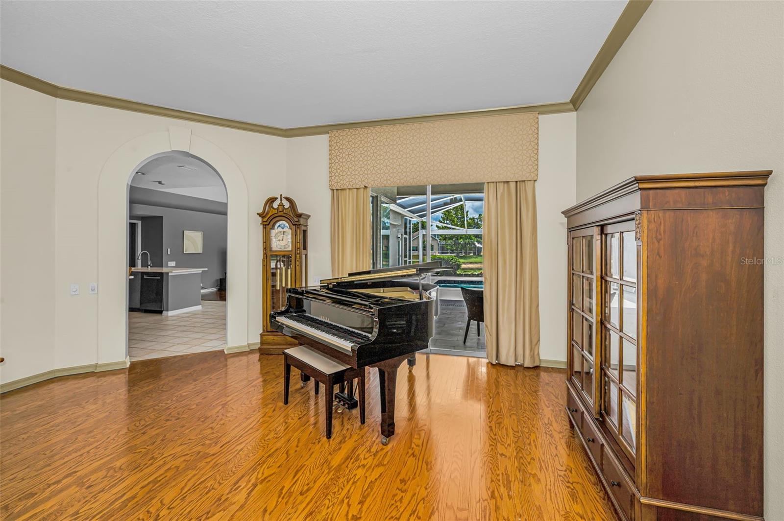 4084 LIGUSTRUM DR — photo 52
