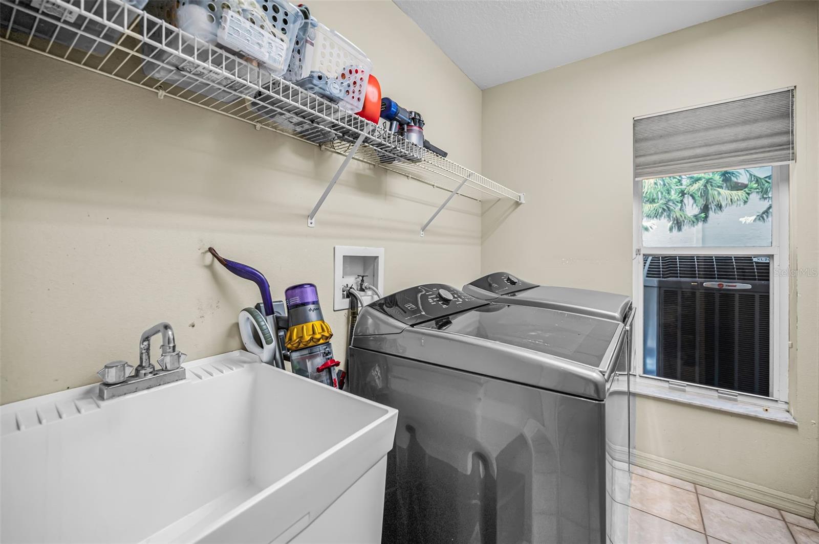 4084 LIGUSTRUM DR — photo 29