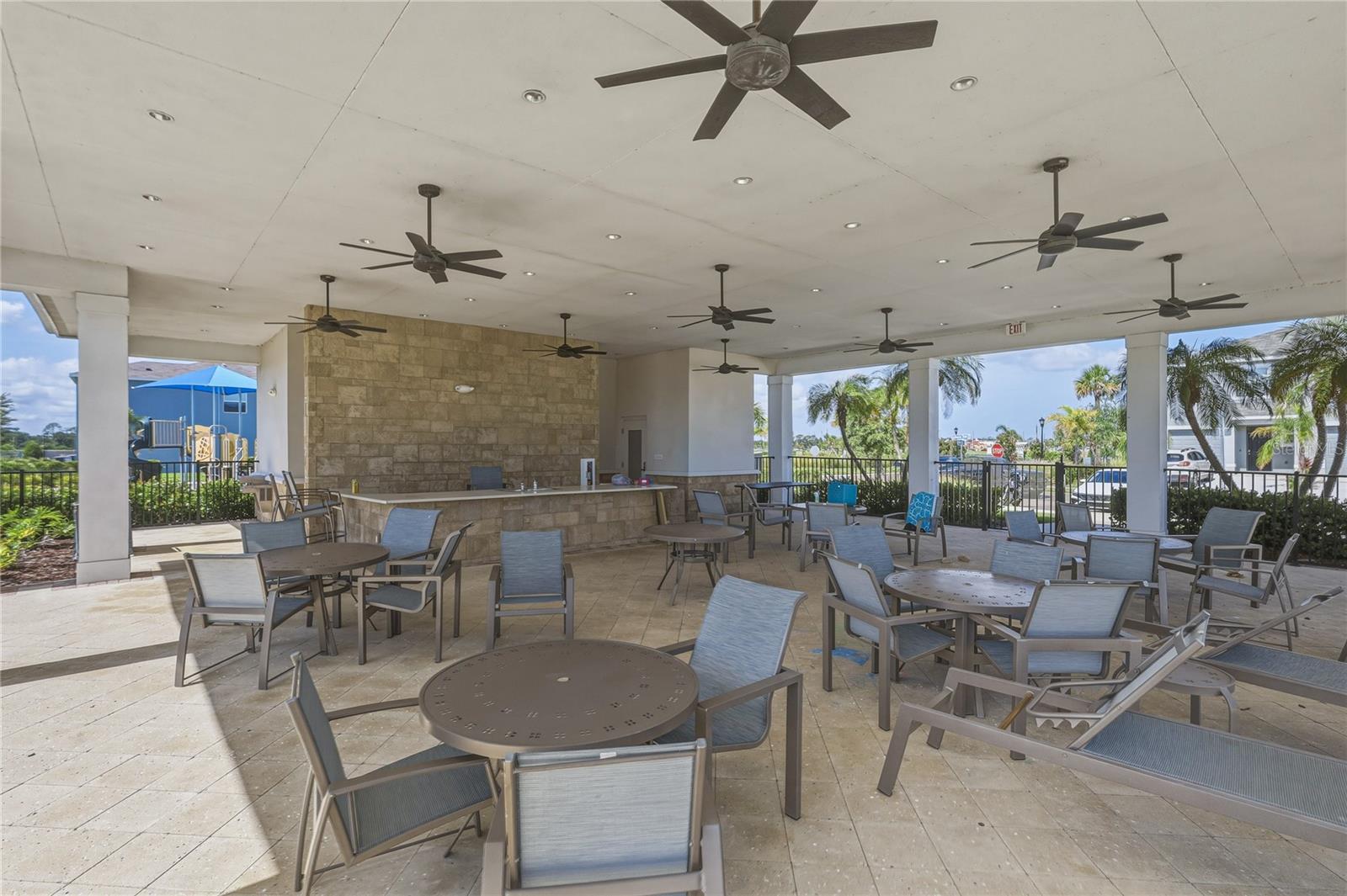 388 MANGROVE SHADE CIR — photo 19