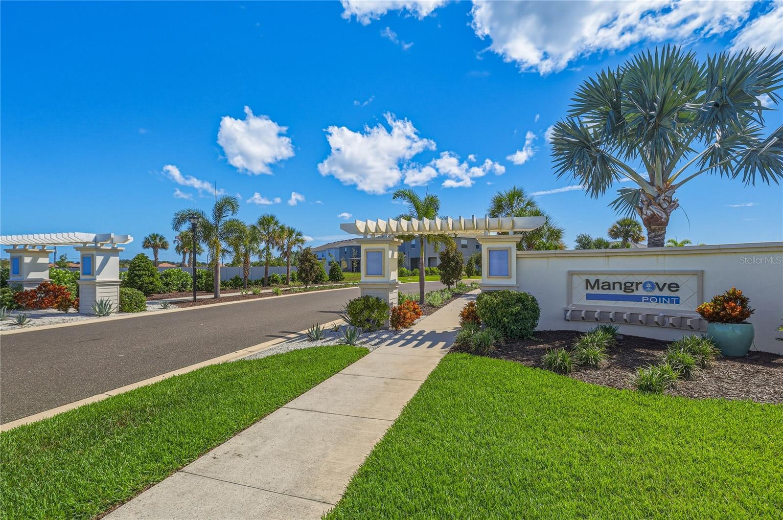 388 MANGROVE SHADE CIR — photo 21