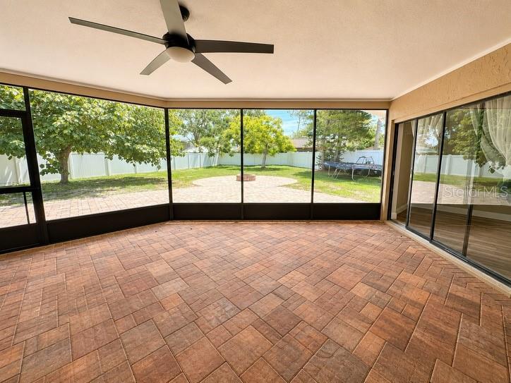 3109 RESEDA CT — photo 24