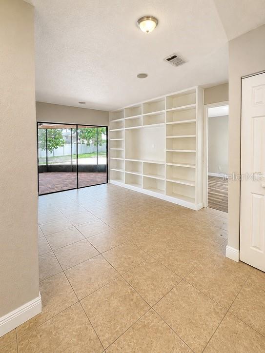 3109 RESEDA CT — photo 9