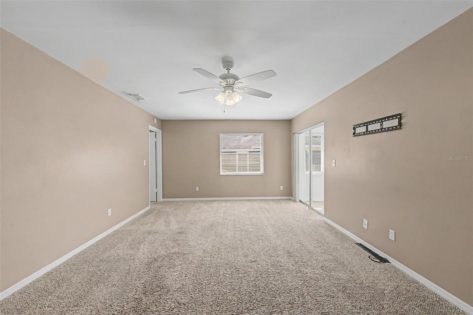 1905 HANSON CT #305 — photo 11