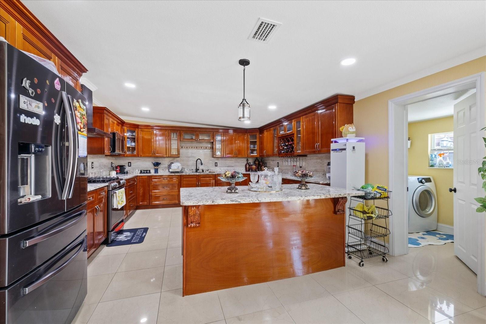 8318 DRYCREEK DR — photo 26