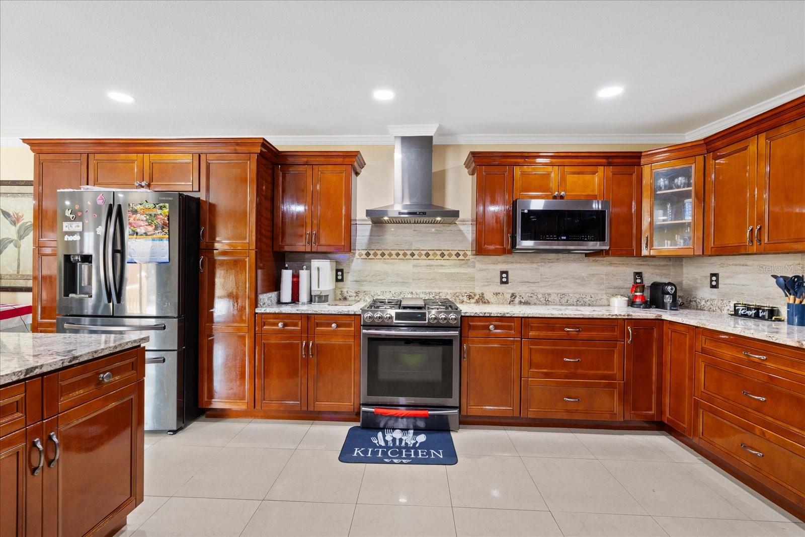 8318 DRYCREEK DR — photo 30