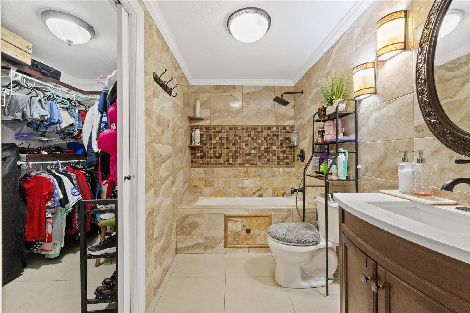 8318 DRYCREEK DR — photo 19