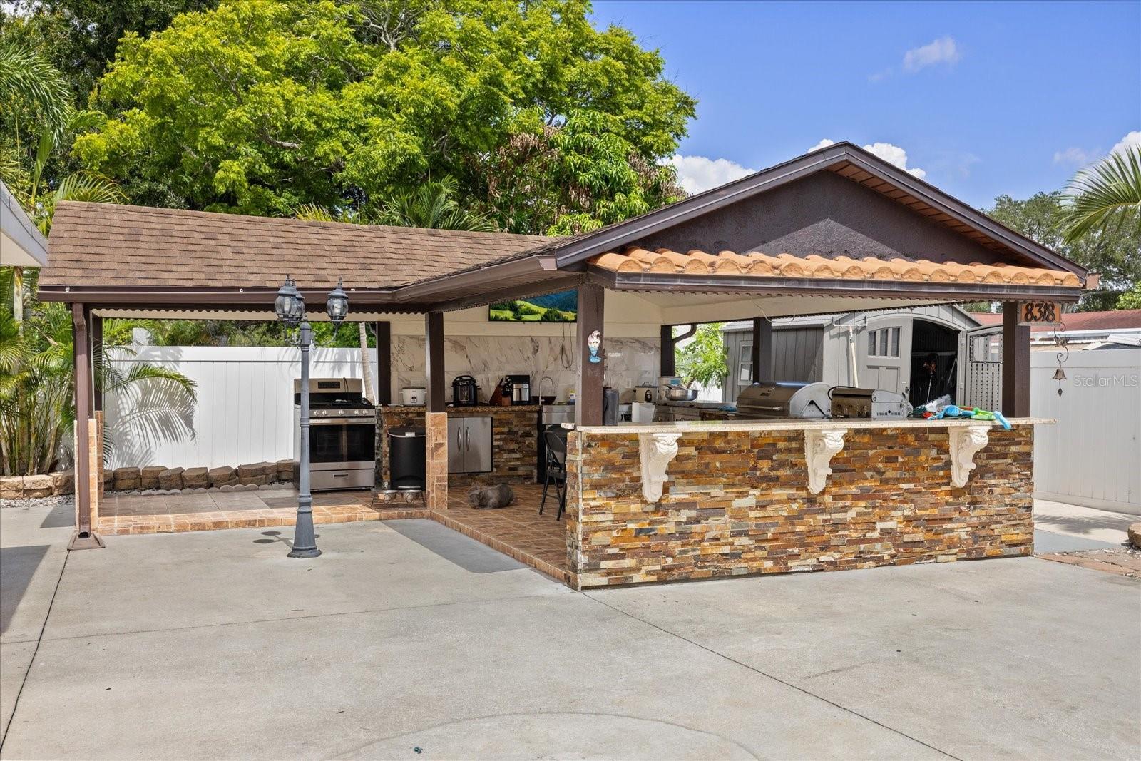 8318 DRYCREEK DR — photo 46