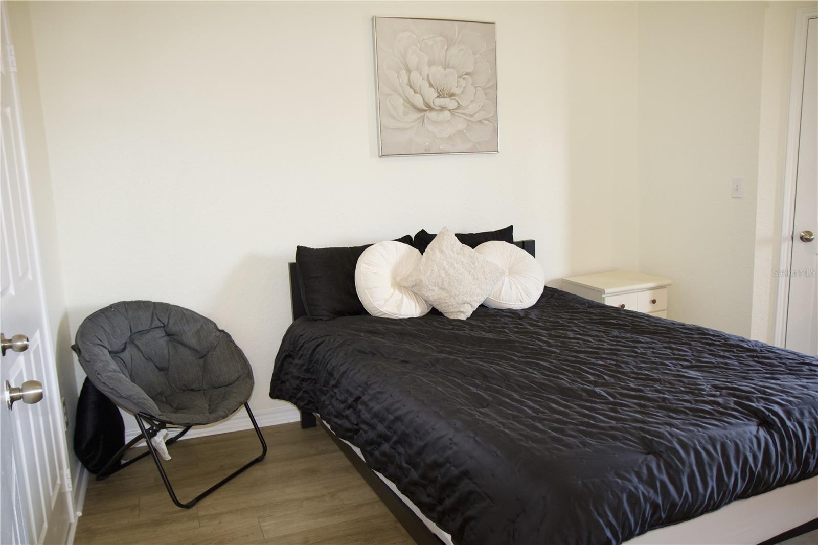 4323 BAYSIDE VILLAGE DR #306 — photo 5