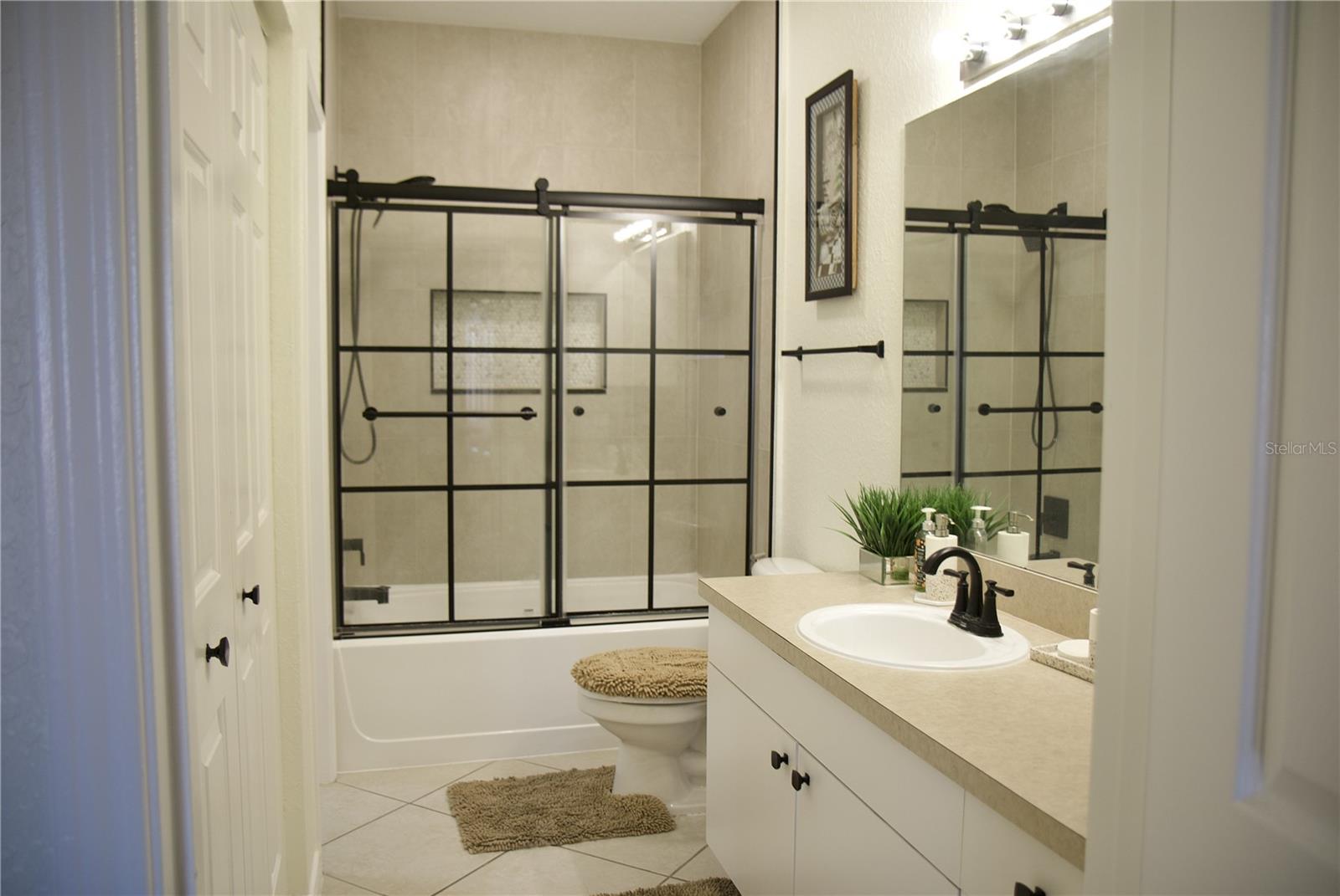 4323 BAYSIDE VILLAGE DR #306 — photo 4