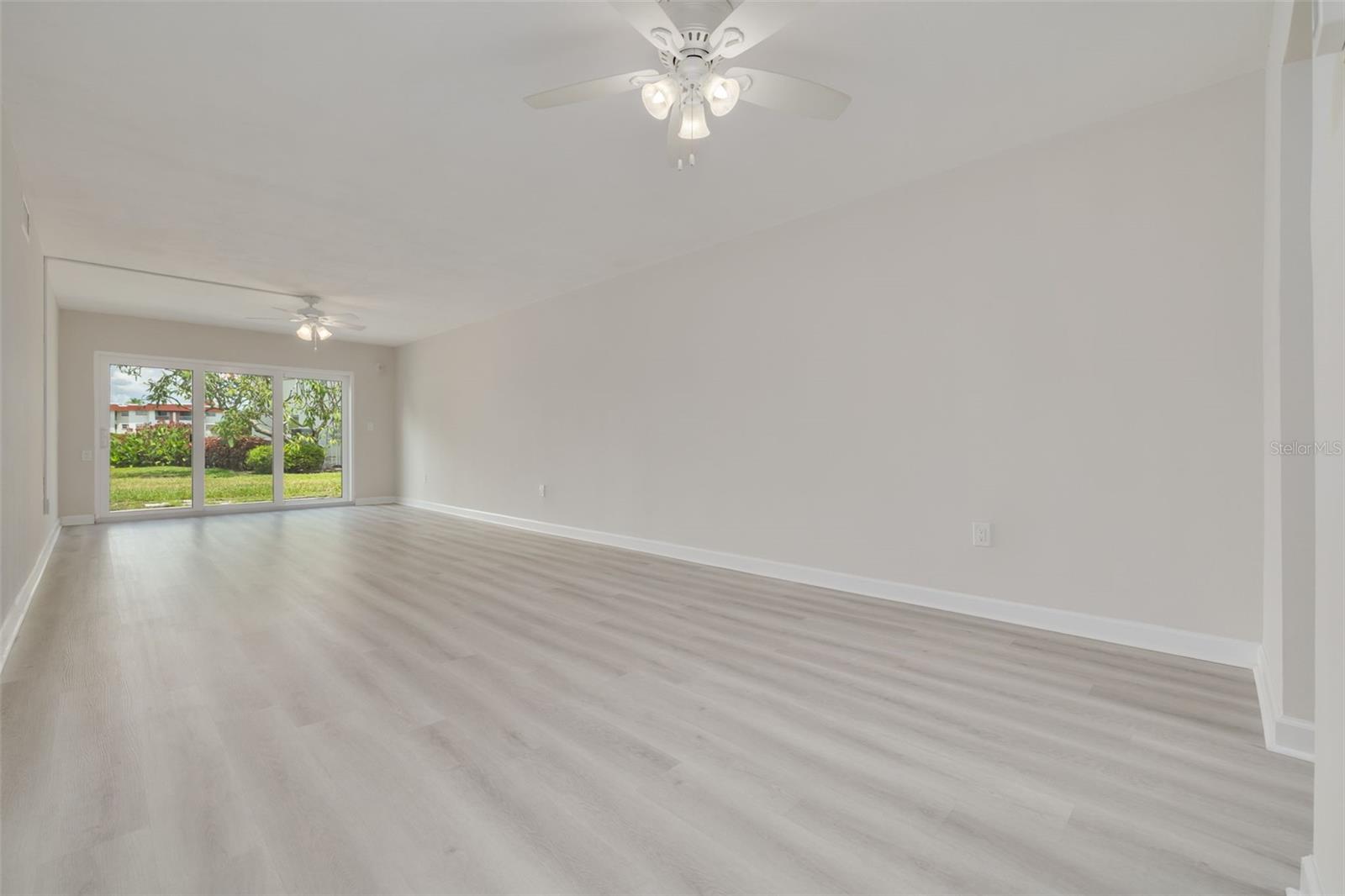 4550 OVERLOOK DR NE #155 — photo 6
