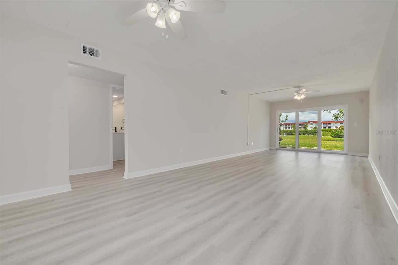 4550 OVERLOOK DR NE #155 — photo 7