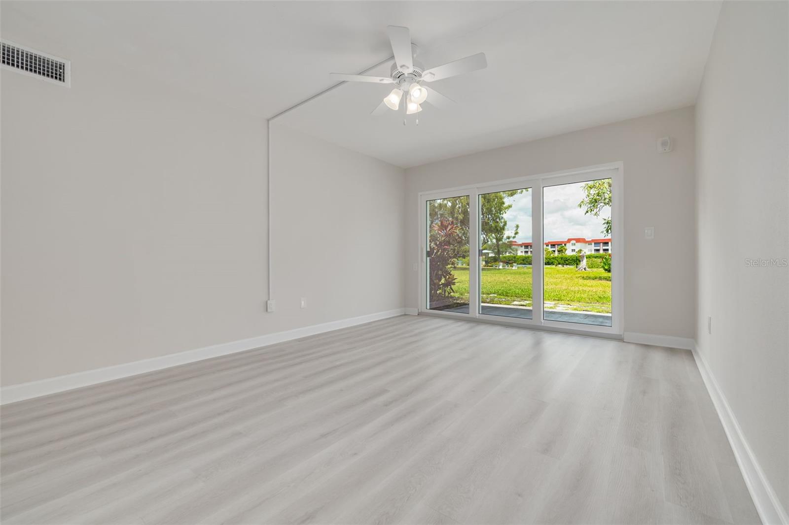 4550 OVERLOOK DR NE #155 — photo 10