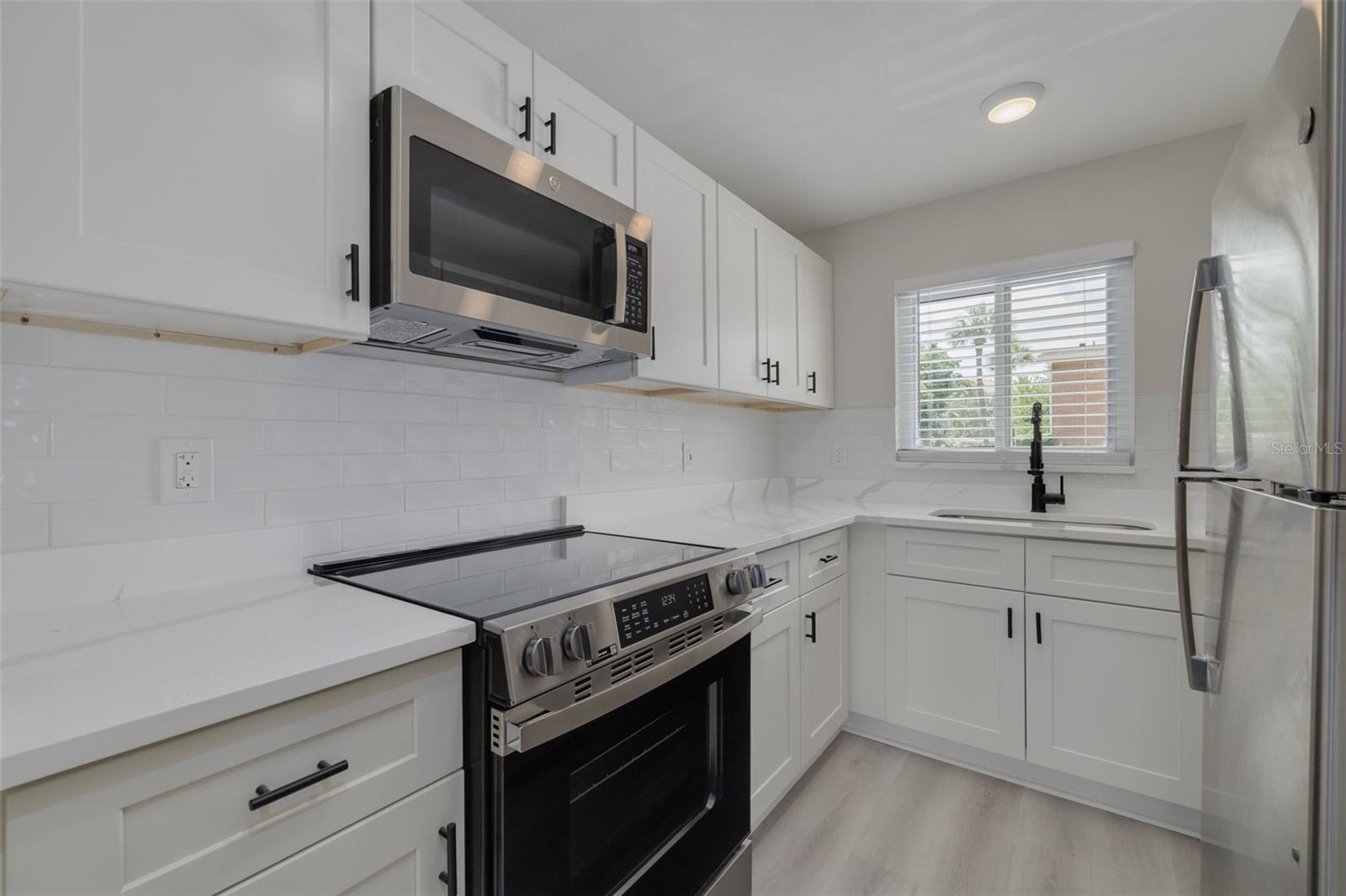 4550 OVERLOOK DR NE #155 — photo 13
