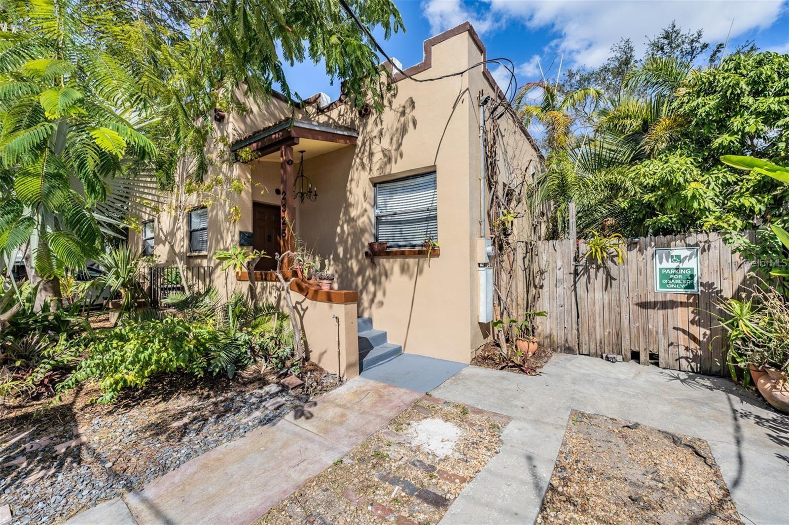 2325 W GREEN ST — photo 12