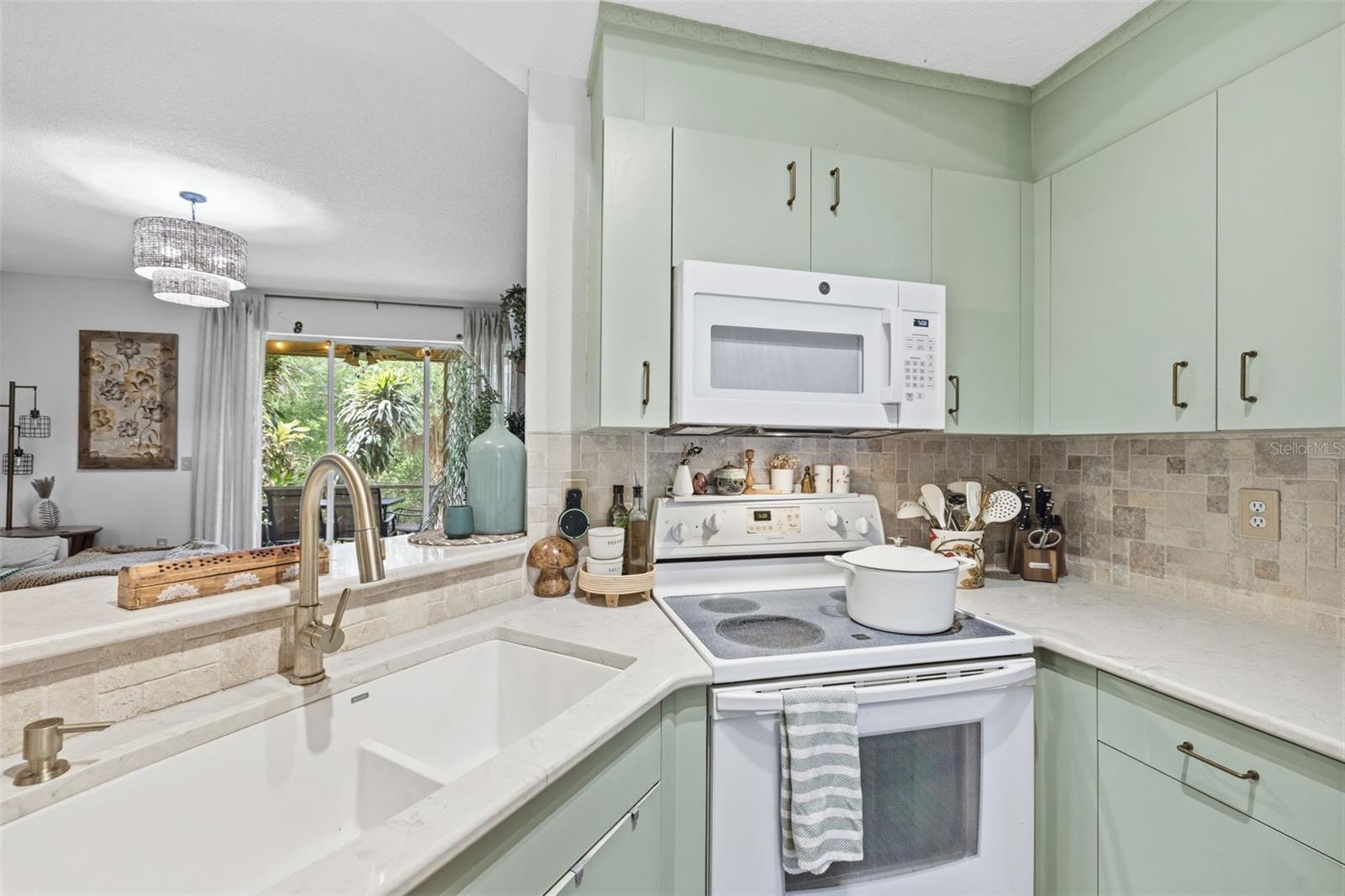 3073 BRANCH DR — photo 9