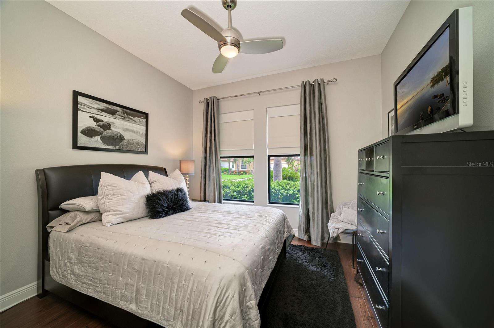 10121 MARBELLA DR — photo 30