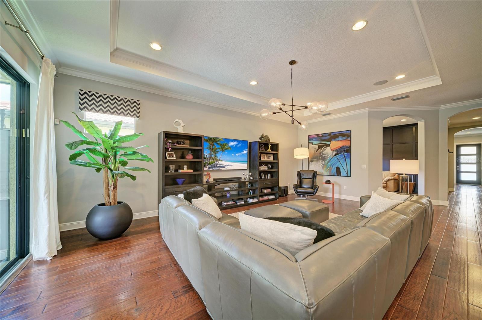 10121 MARBELLA DR — photo 16