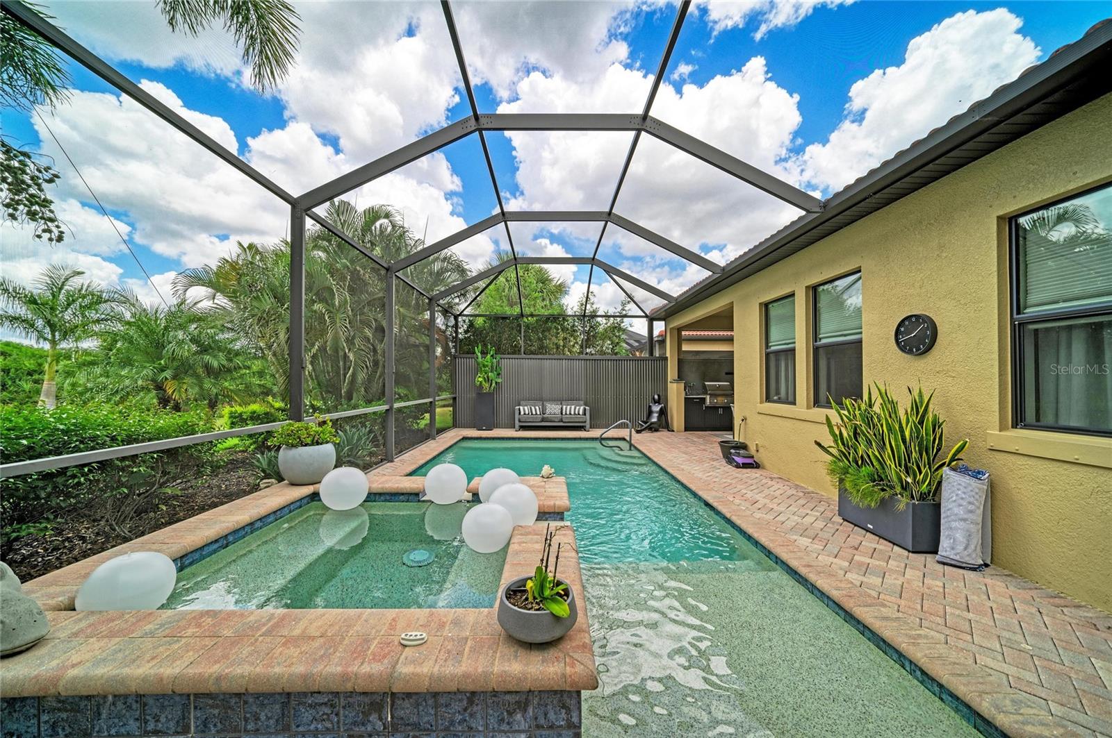 10121 MARBELLA DR — photo 52