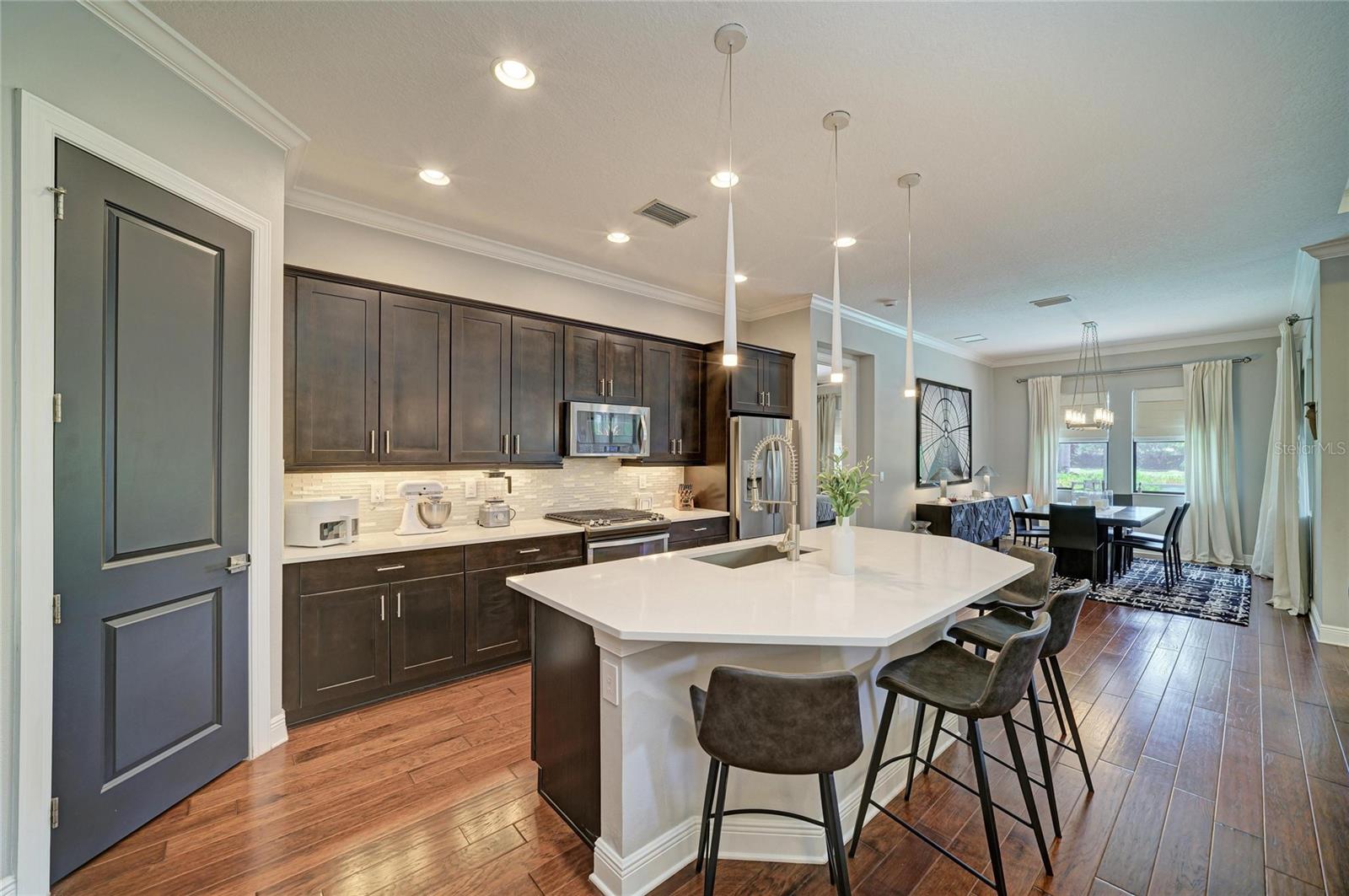 10121 MARBELLA DR — photo 4