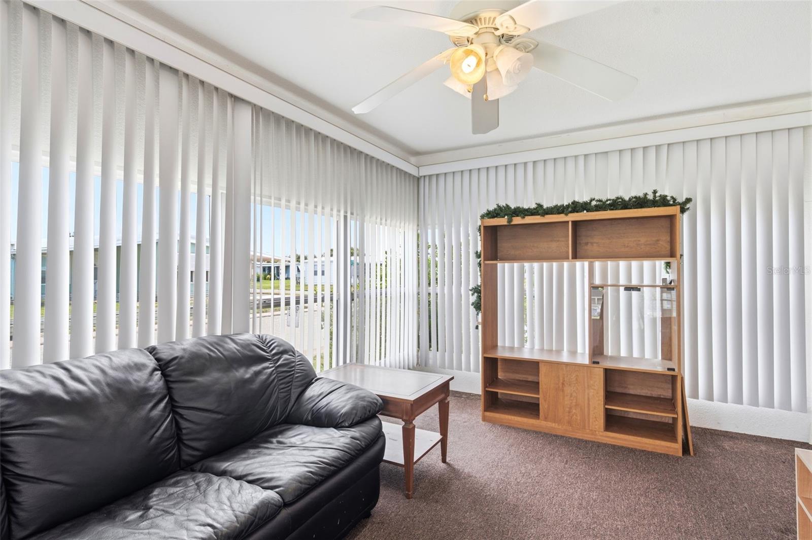 3321 CHATFORD DR — photo 3