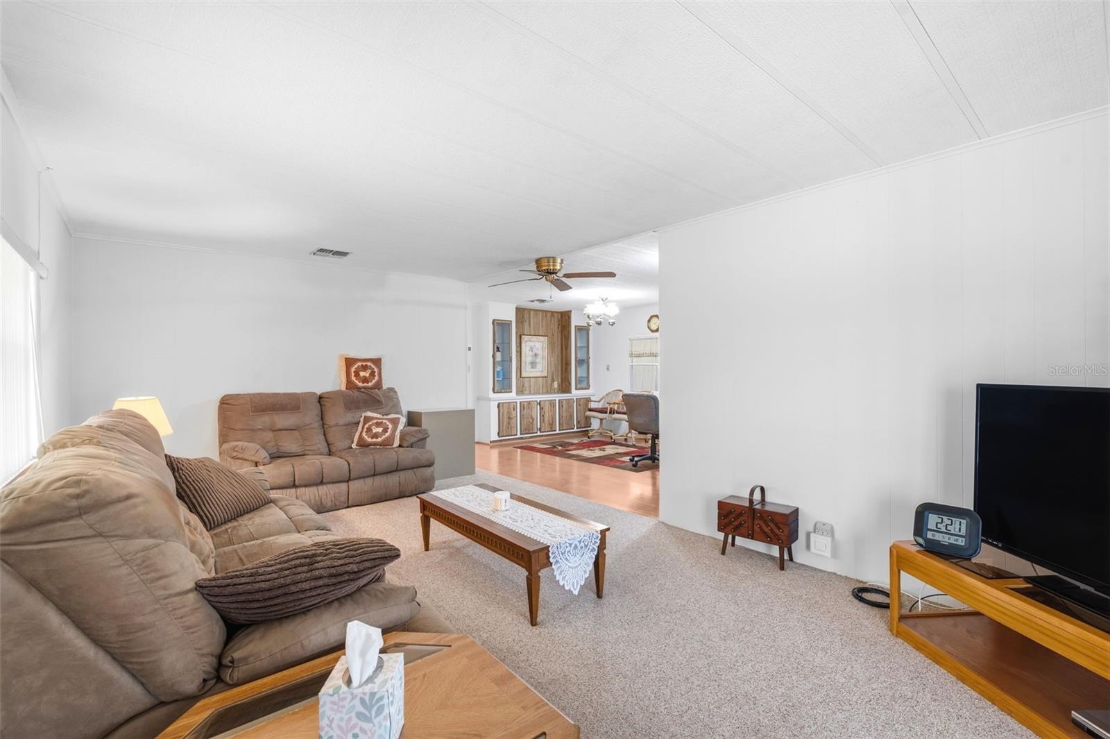 3321 CHATFORD DR — photo 6
