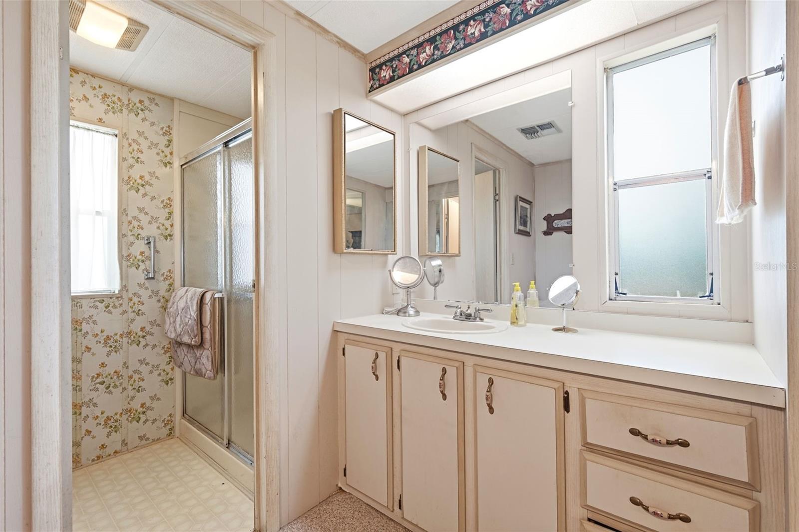 3321 CHATFORD DR — photo 14