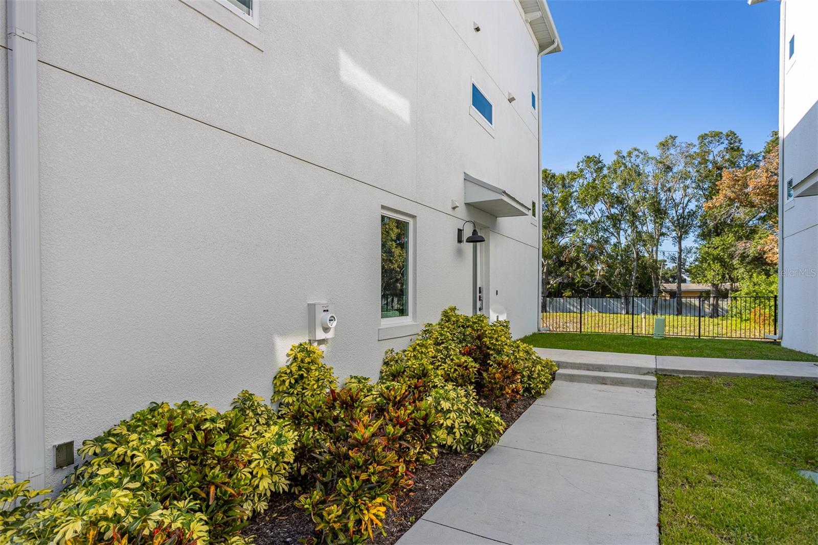 4722 LEGACY PARK DR — photo 19