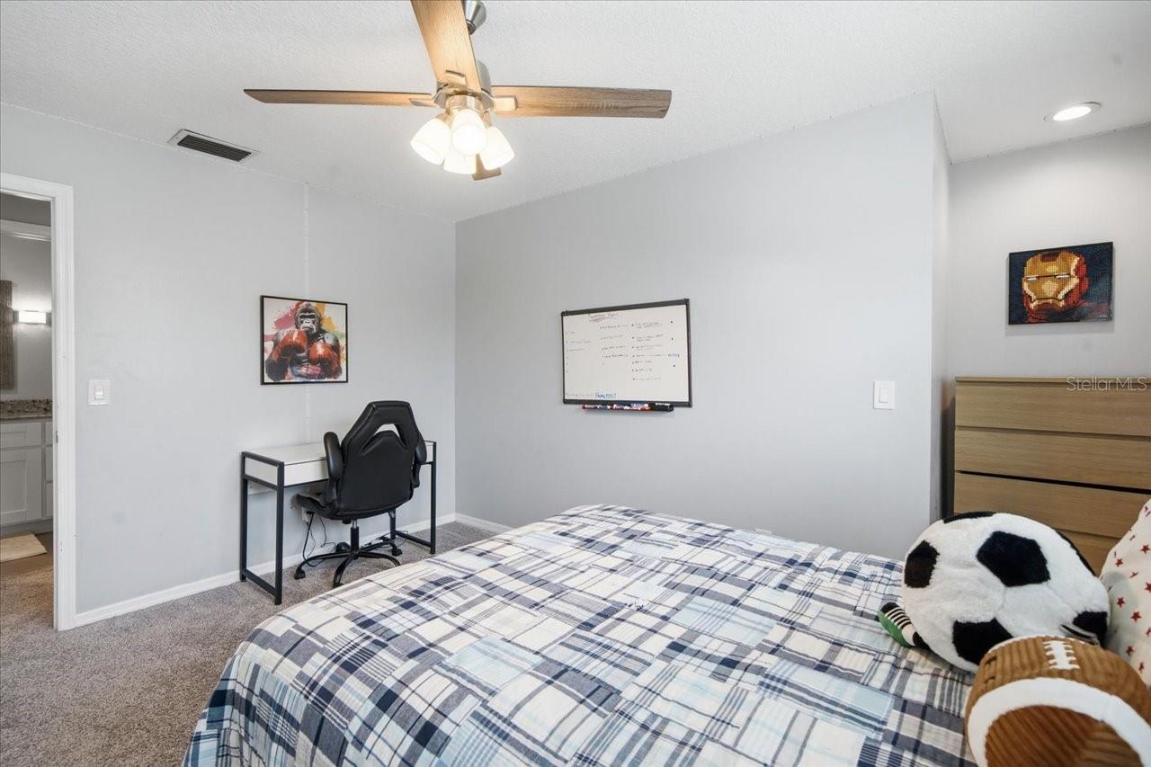 13101 BURNES LAKE DR — photo 39