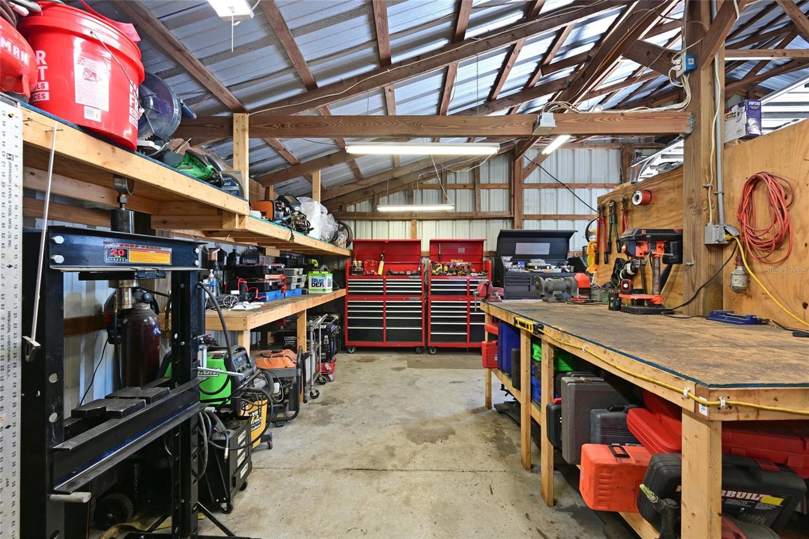 4415 N RYE RD — photo 32