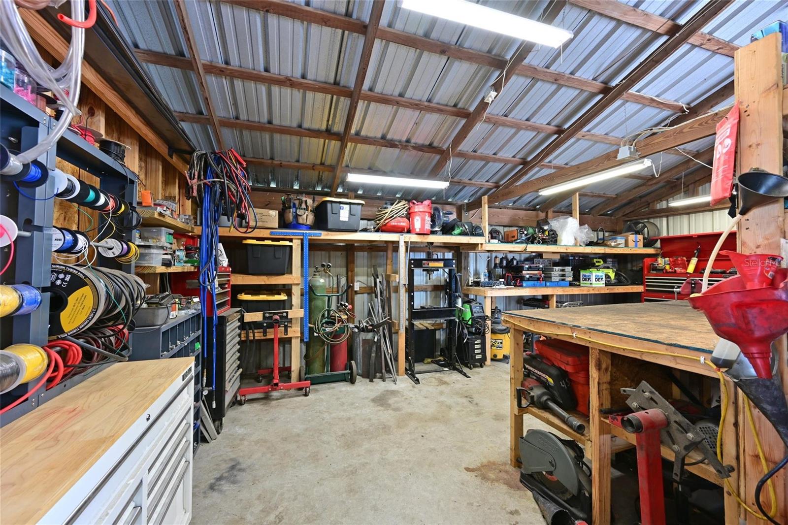 4415 N RYE RD — photo 33