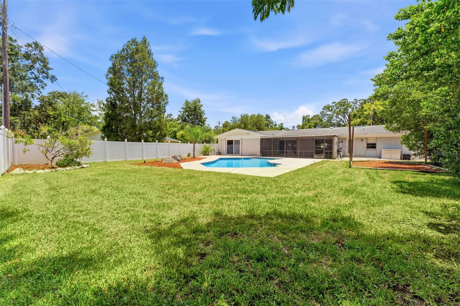 10603 ORANGE GROVE DR — photo 2