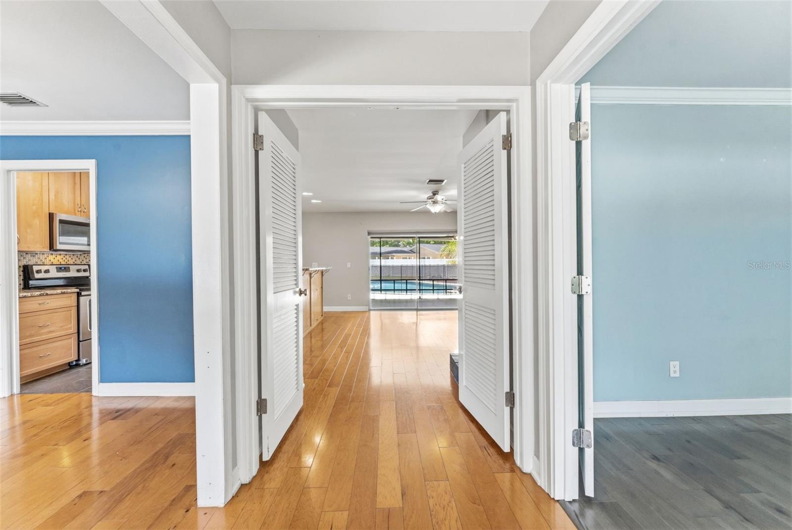 10603 ORANGE GROVE DR — photo 10