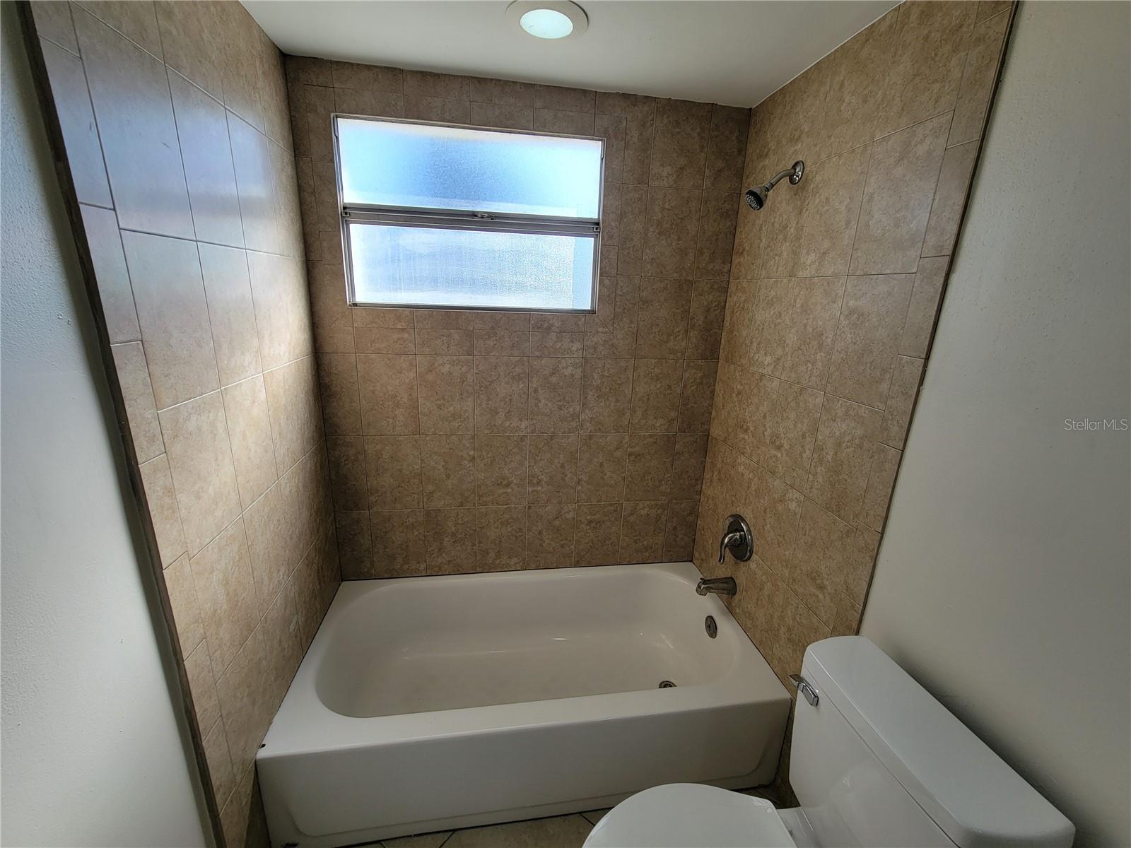 1212 WINDERMERE WAY — photo 10