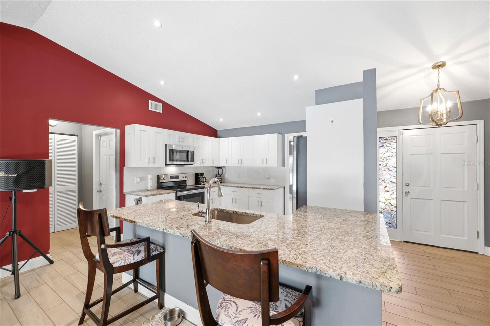 10110 BRIAR CIR — photo 12