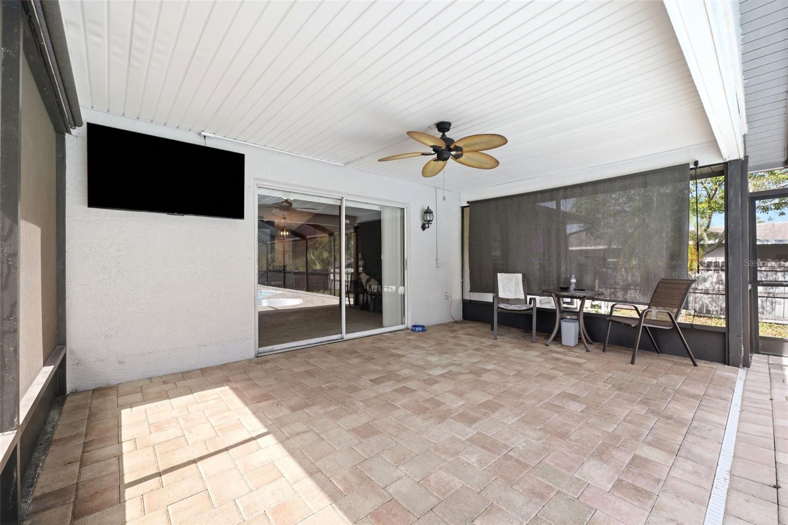 10110 BRIAR CIR — photo 3