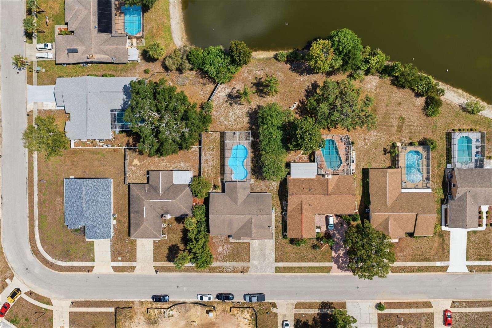 10110 BRIAR CIR — photo 35