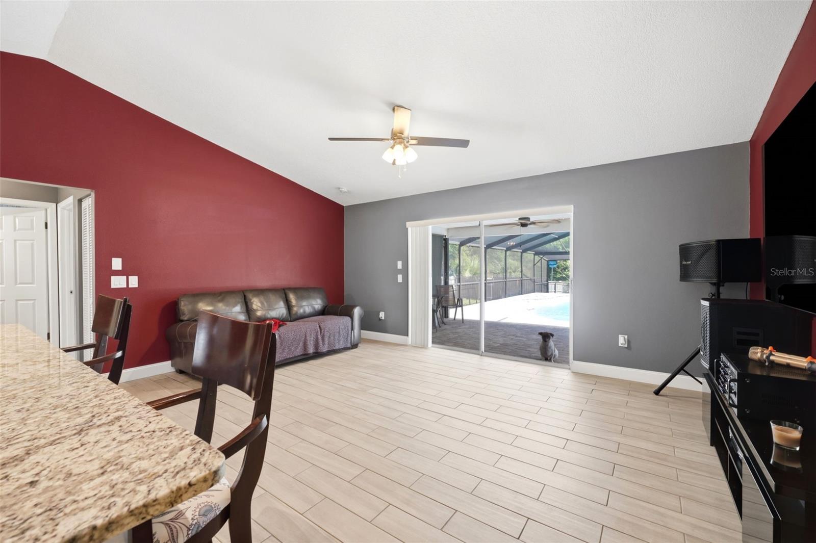 10110 BRIAR CIR — photo 8