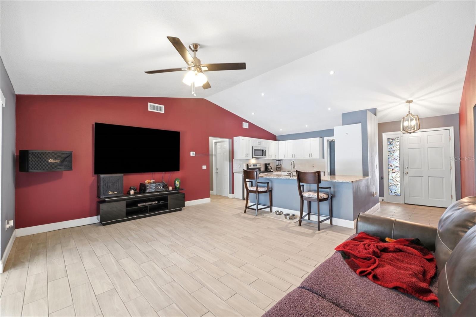 10110 BRIAR CIR — photo 9