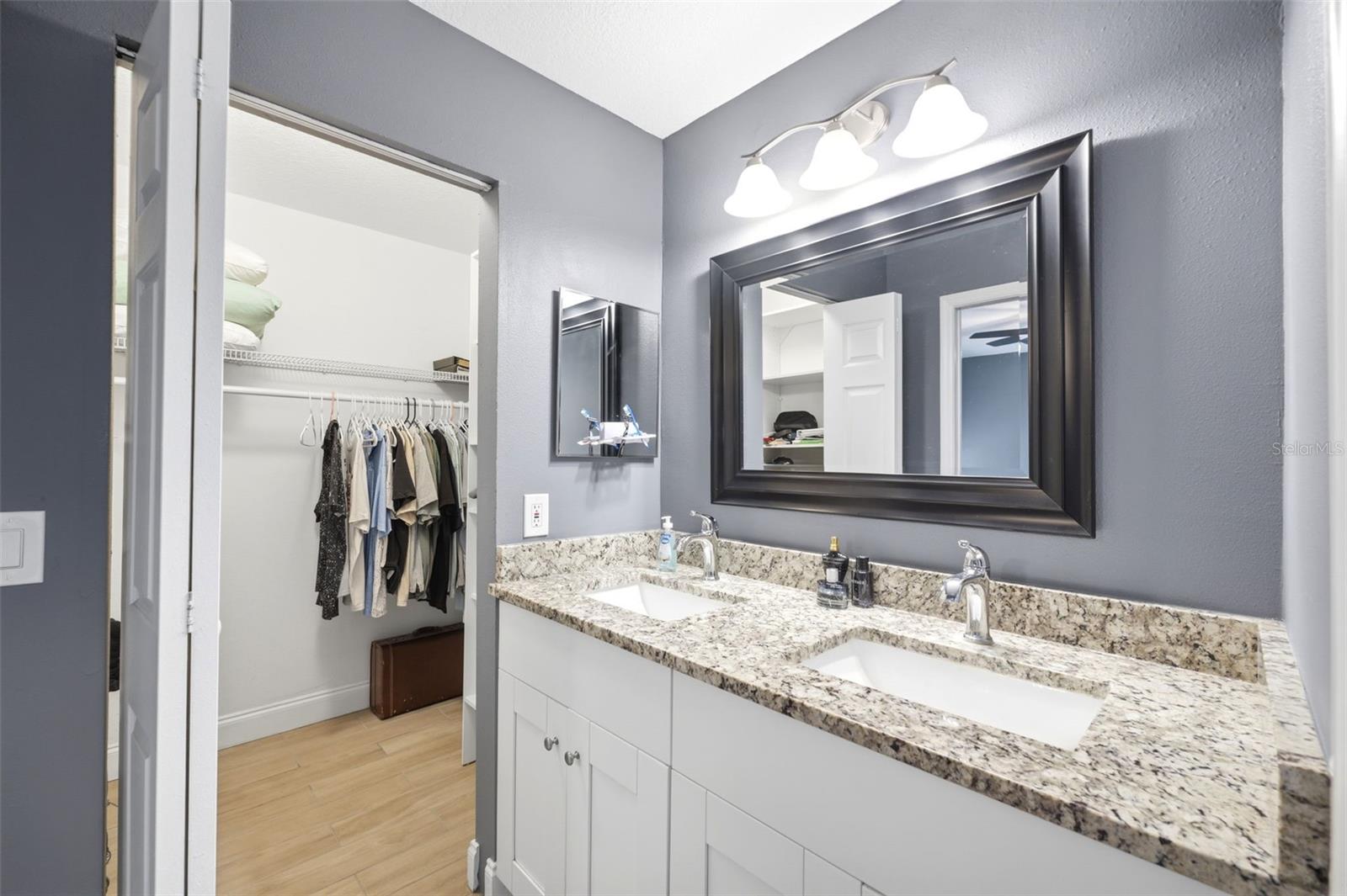 10110 BRIAR CIR — photo 15